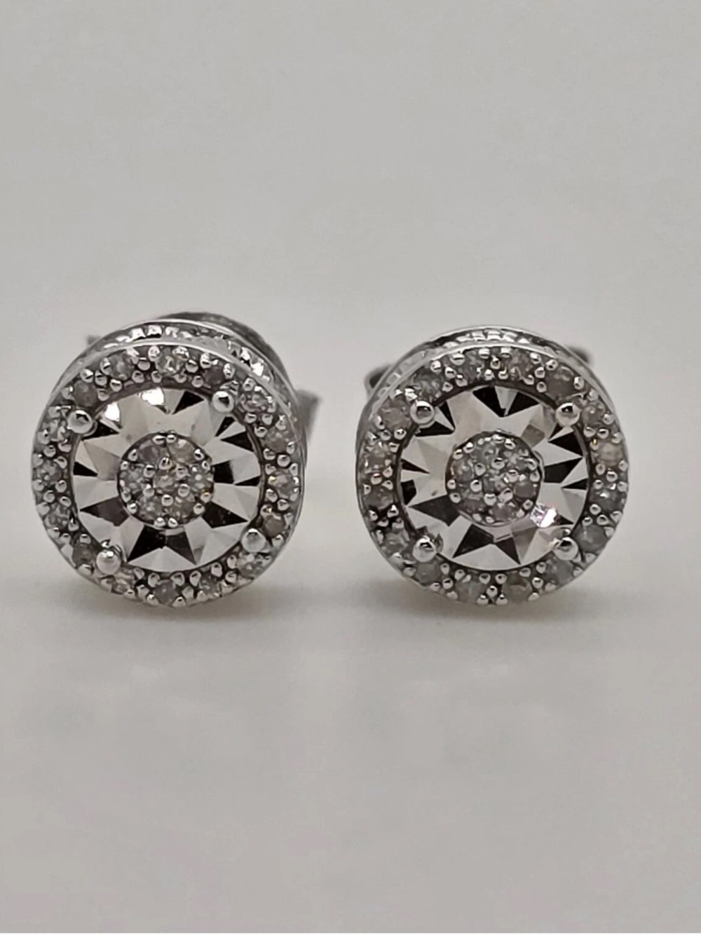 925 Sterling Silver 1/10 CT TW Diamond Round Cluster Halo Stud Earrings